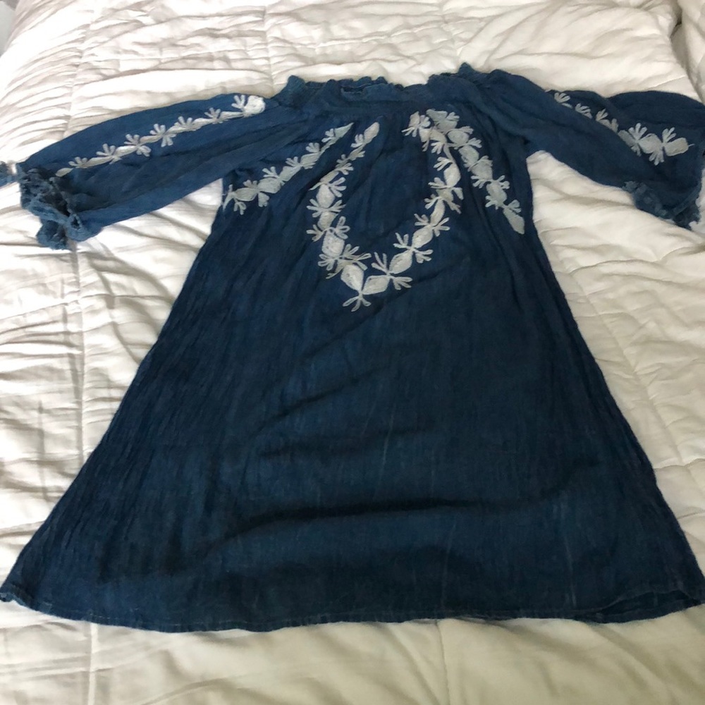Off the shoulders summer dress (never worn)